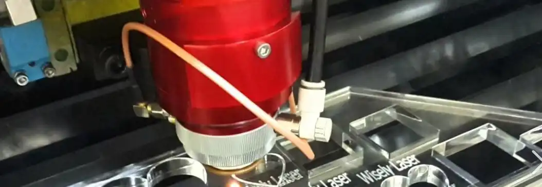  Small- and medium-format laser engraving machines