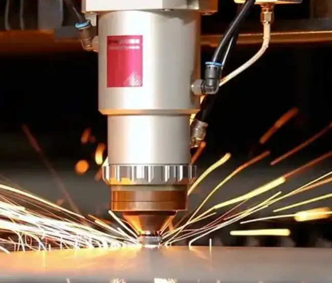 high-precision fiber laser cutting machine with a cover 