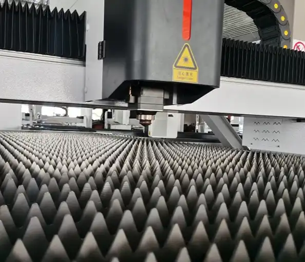 high-precision fiber laser cutting machine with a cover